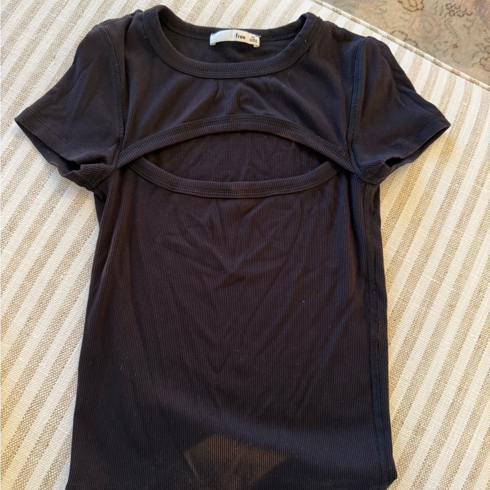 Aritzia Black Ribbed Short Sleeve Tee with Front Cutout